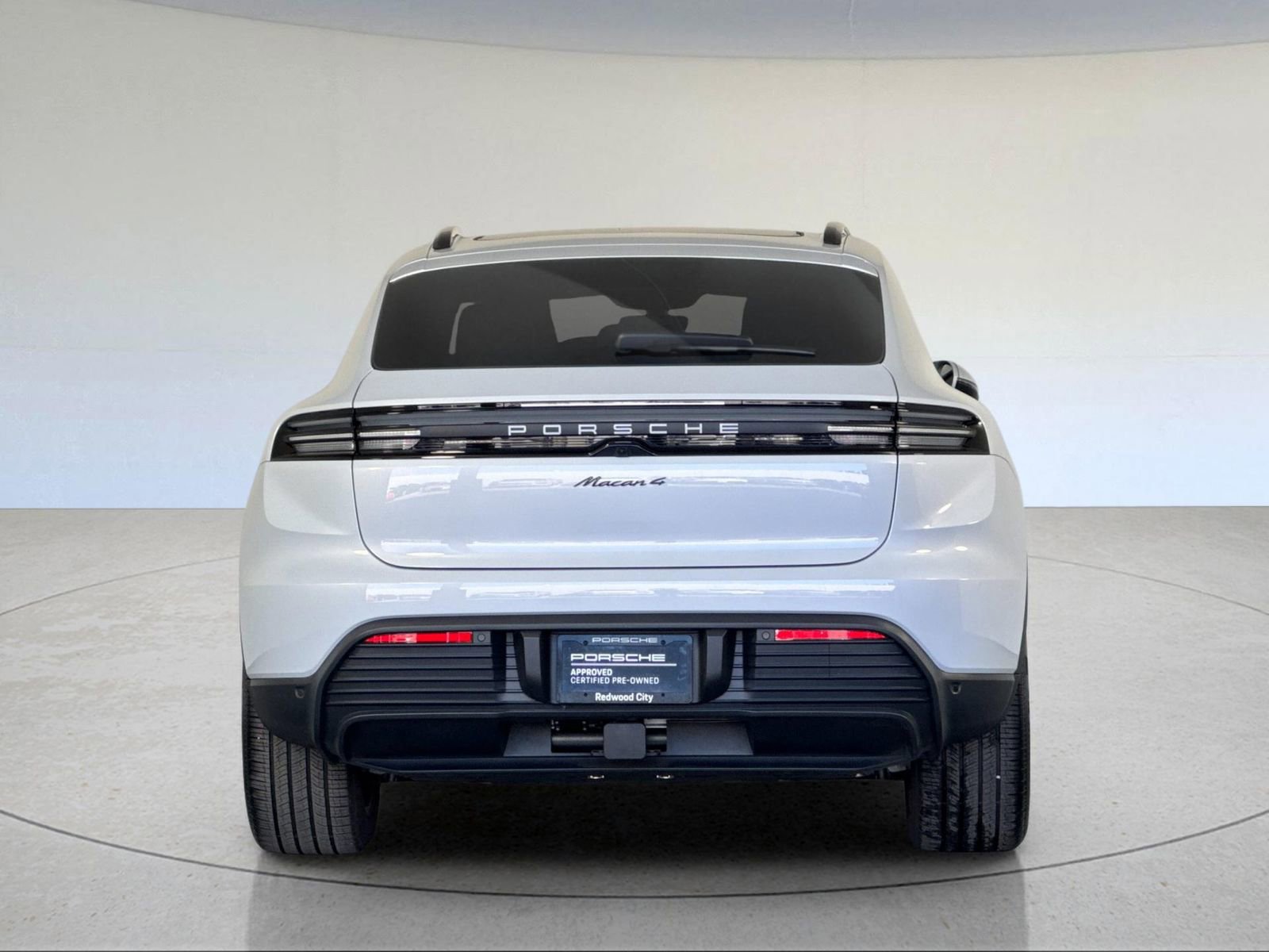 Certified 2025 Porsche Macan 4 Electric AWD/4WD image 7