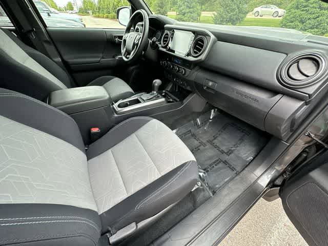 Used 2023 Toyota Tacoma TRD Sport w/ Black Out Package (TMS) AWD/4WD image 18