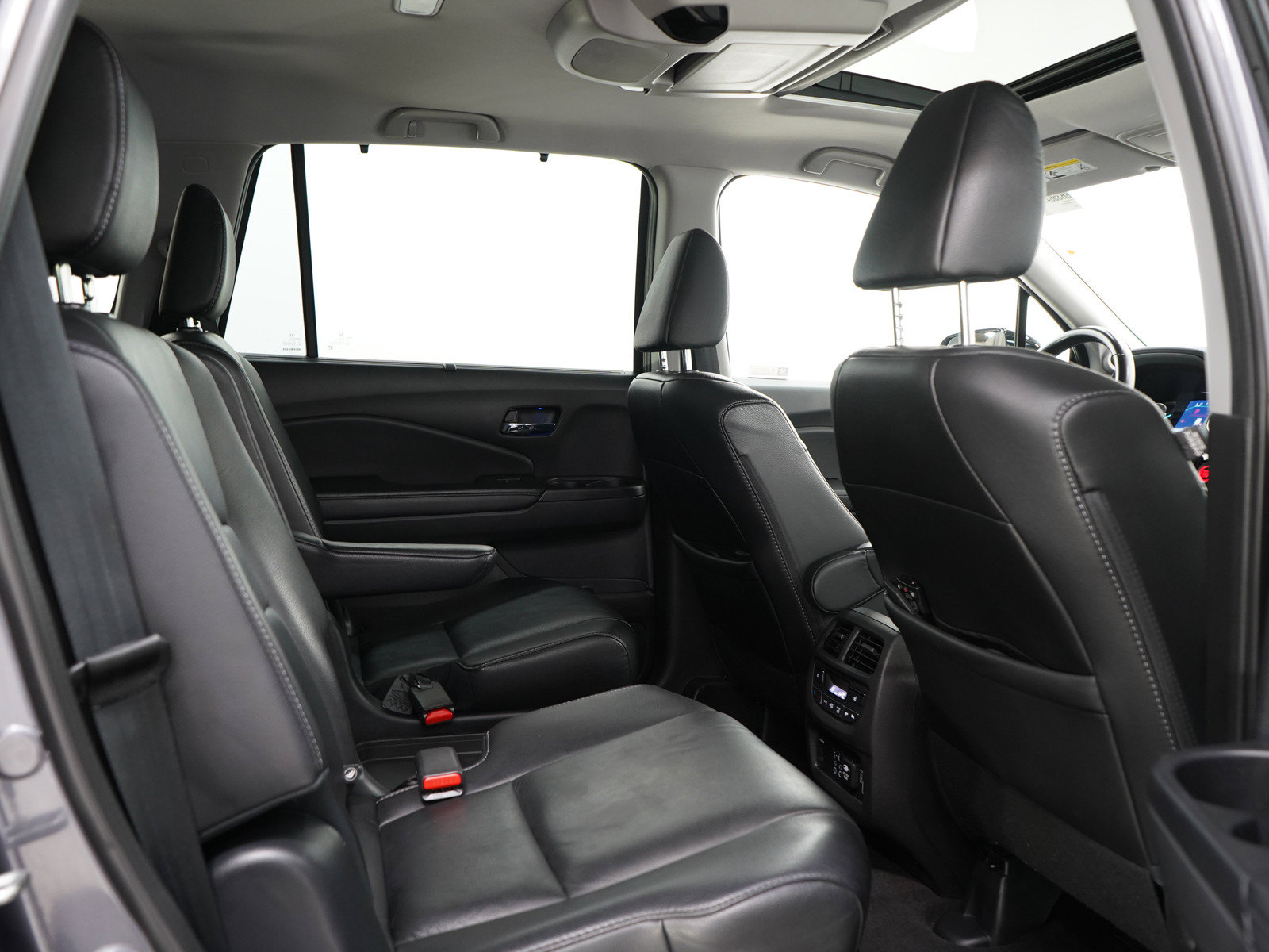 Used 2019 Honda Pilot Touring image 14