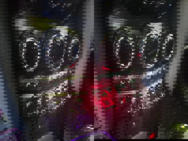 Used 2019 MINI Cooper S w/ Signature Upholstery Package image 19