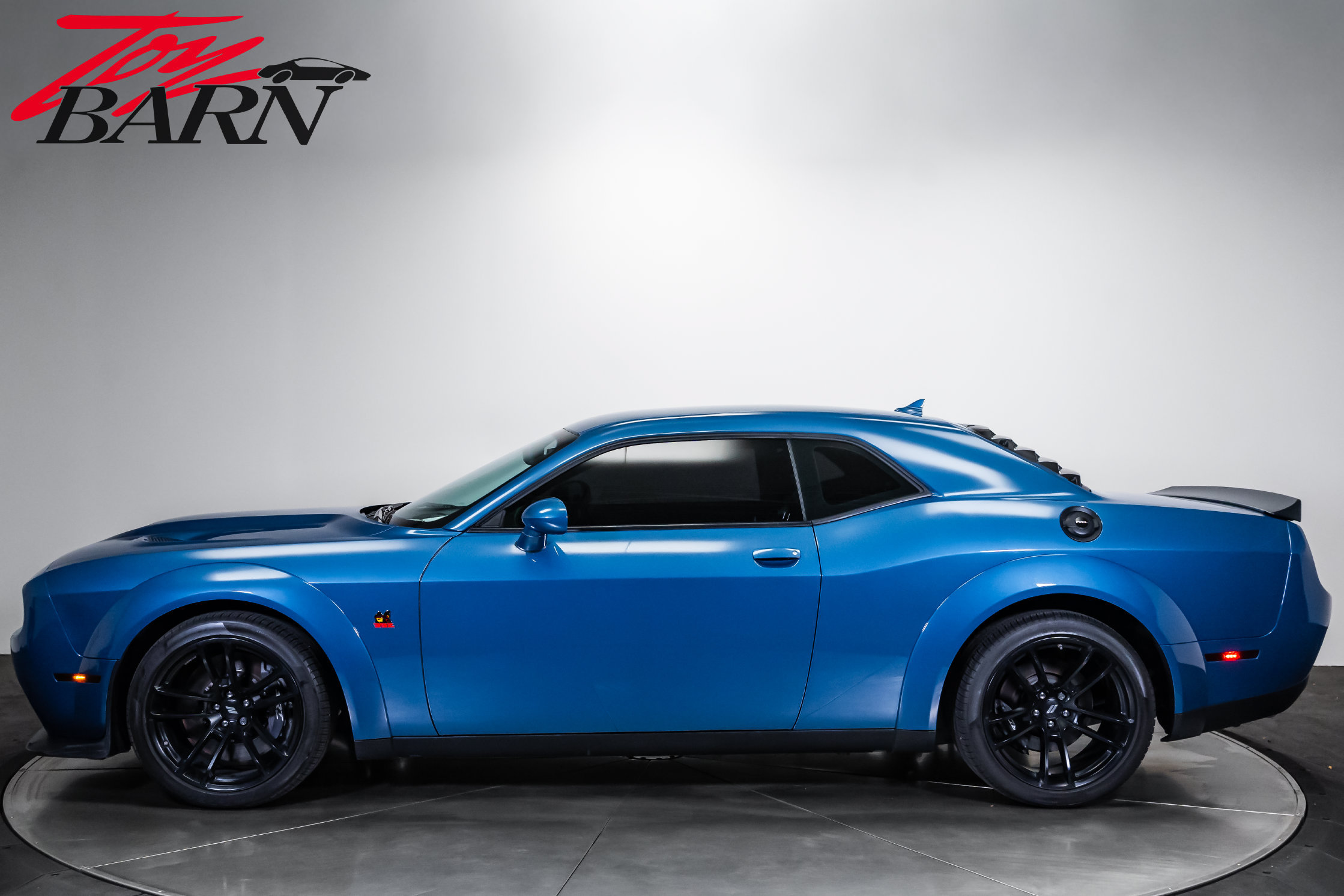 Used 2021 Dodge Challenger R/T Scat Pack RWD image 2