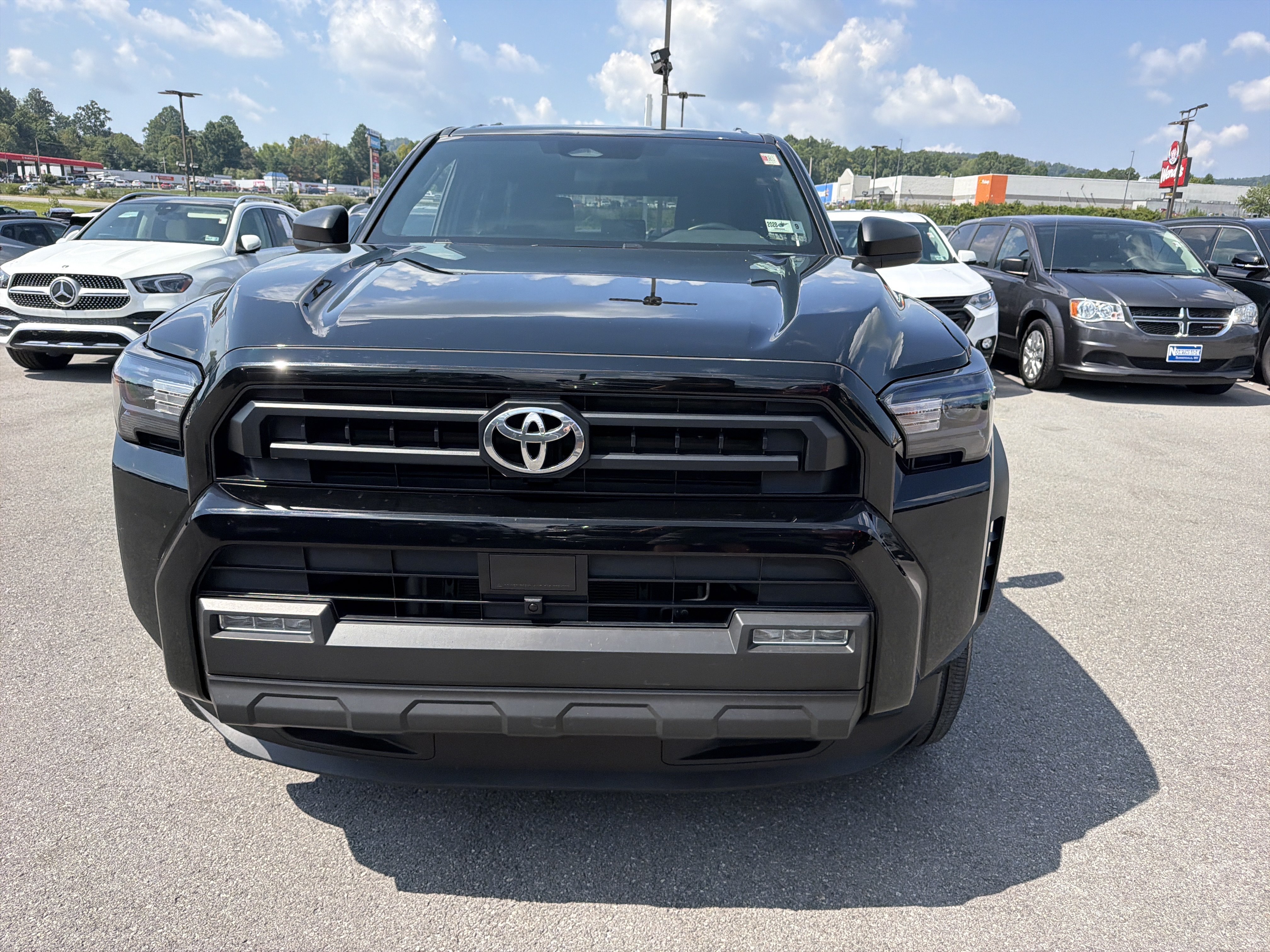 Used 2025 Toyota 4Runner SR5 AWD/4WD image 2