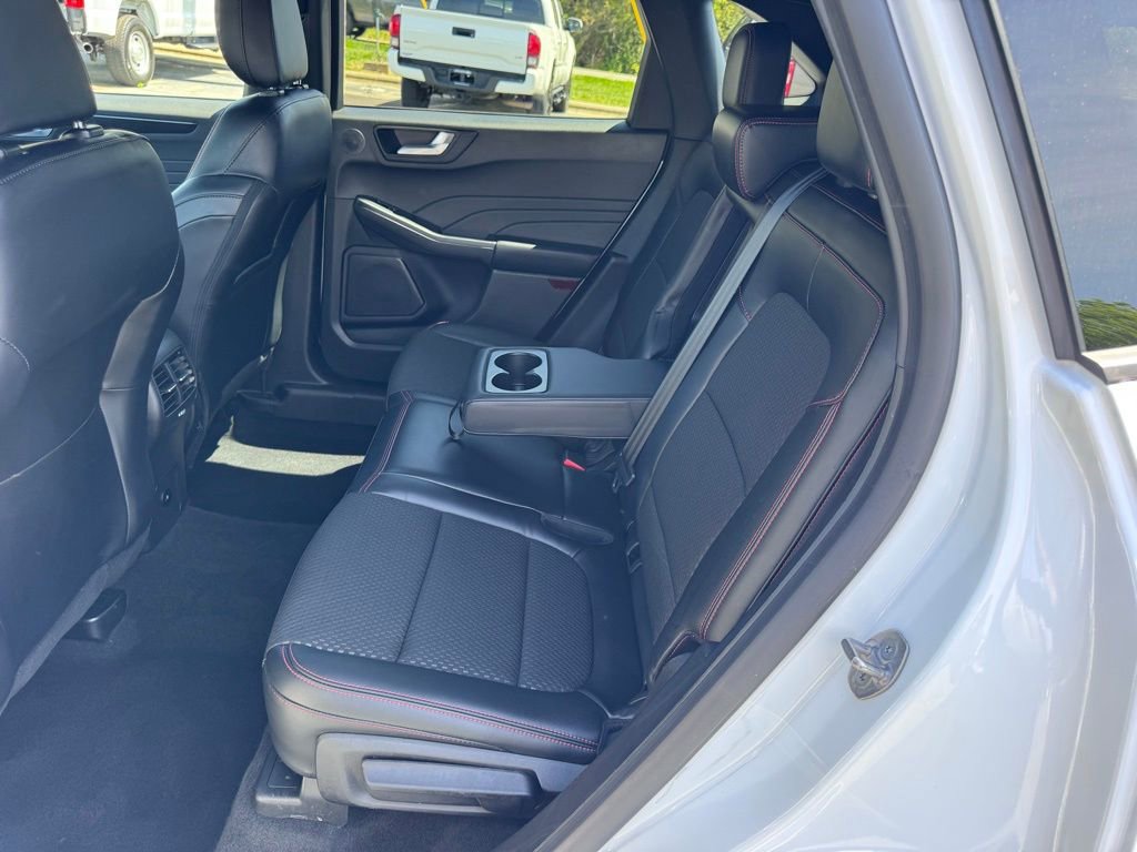 Used 2023 Ford Escape ST-Line Select w/ Tech Pack #2 AWD/4WD image 34