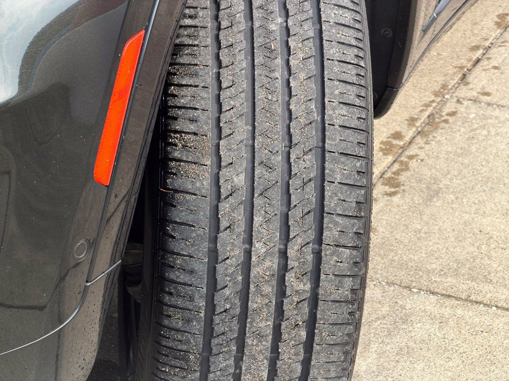 Used 2023 Jeep Grand Cherokee Overland AWD/4WD image 11