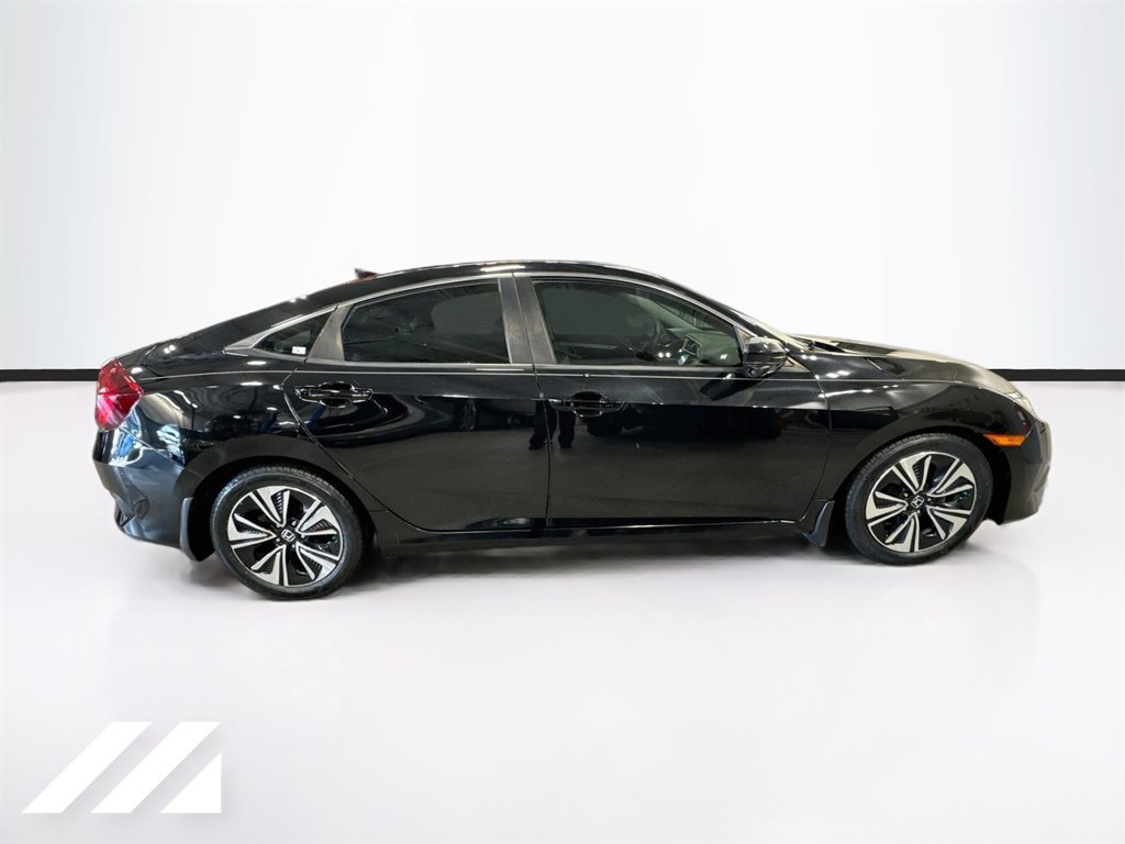 Used 2017 Honda Civic EX-T image 4