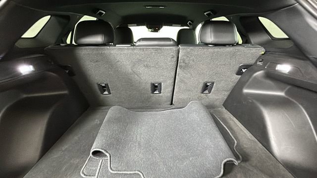 Used 2024 Chevrolet Blazer EV LT AWD/4WD image 29