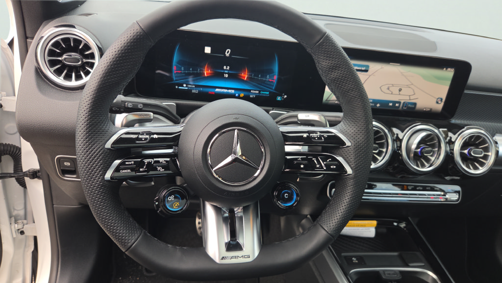 New 2026 Mercedes-Benz GLB 35 AMG 4MATIC image 11
