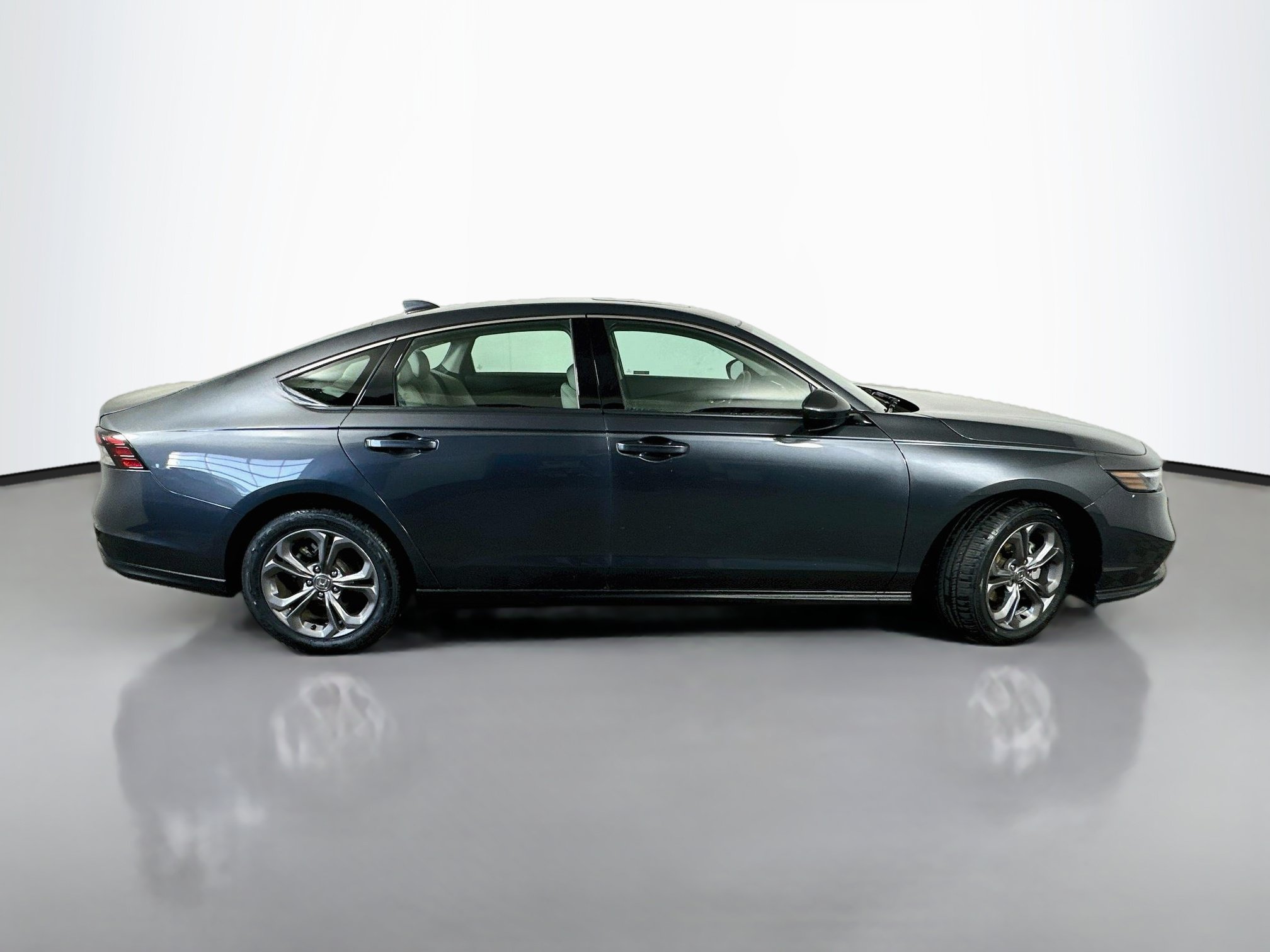 Certified 2024 Honda Accord EX image 8