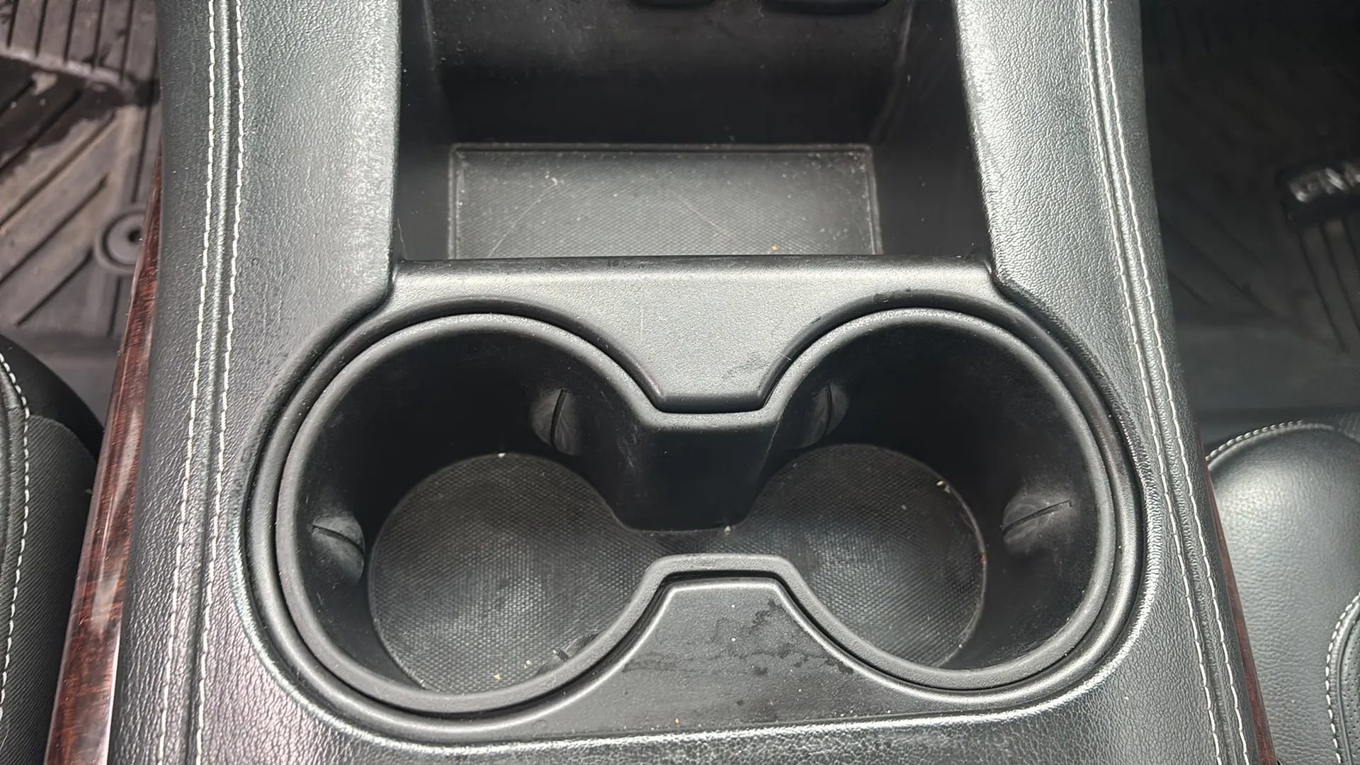 Used 2017 GMC Yukon SLT w/ Open Road Package image 40