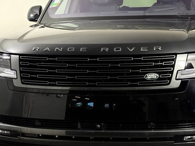 Used 2023 Land Rover Range Rover First Edition AWD/4WD image 12