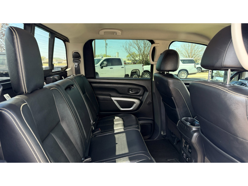 Used 2019 Nissan Titan PRO-4X w/ Pro-4x Convenience Package AWD/4WD image 20