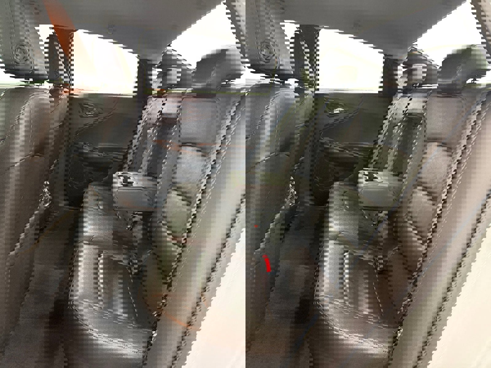 Used 2022 Chevrolet Malibu LT w/ Leather Package image 8