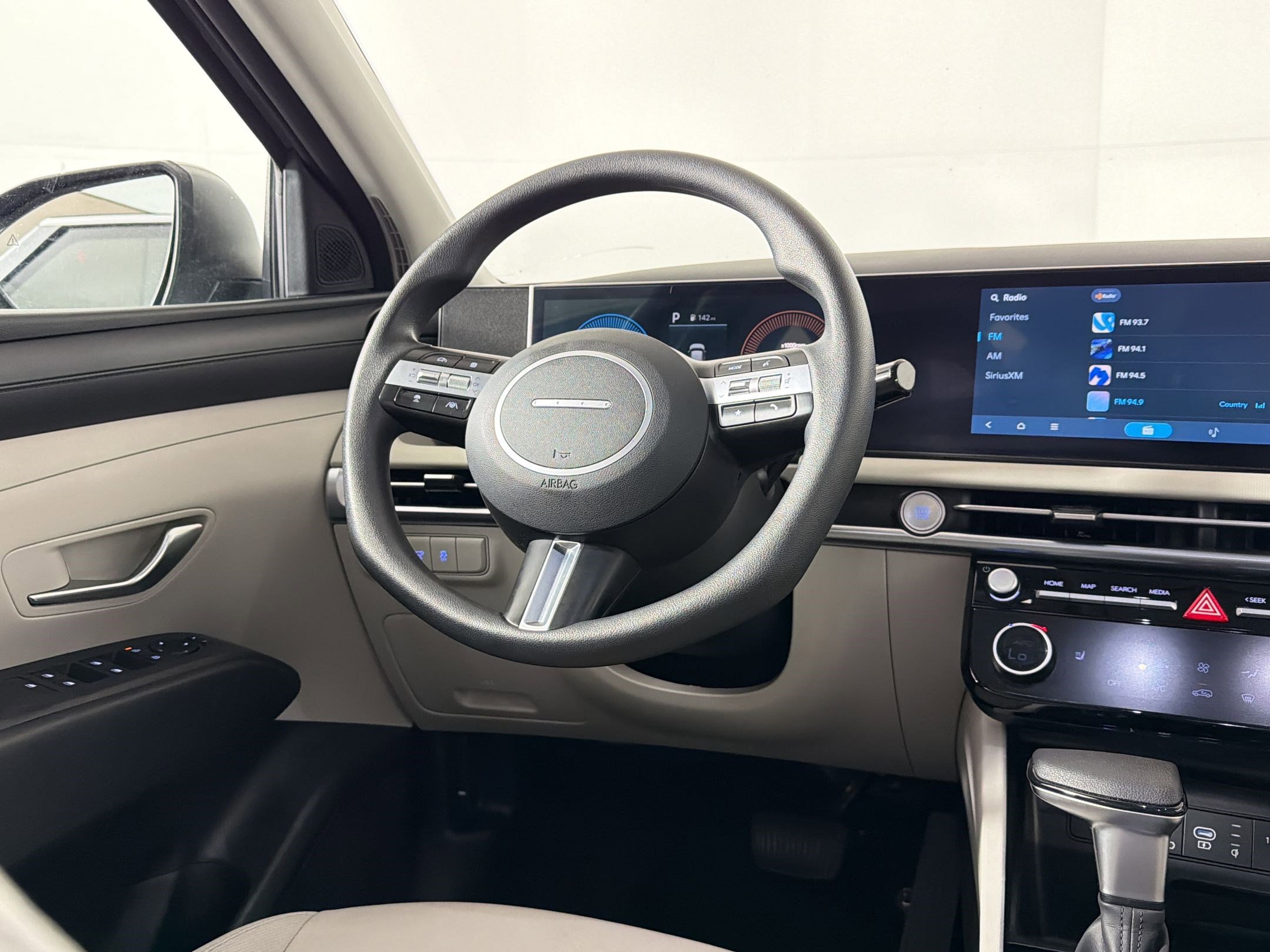 Used 2025 Hyundai Tucson SEL image 25