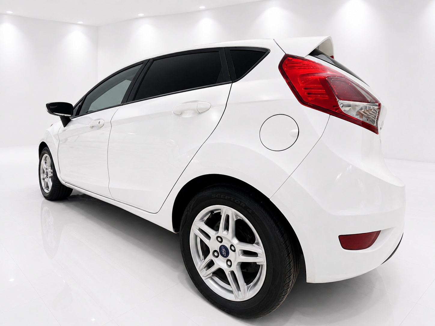 Used 2019 Ford Fiesta SE FWD image 5