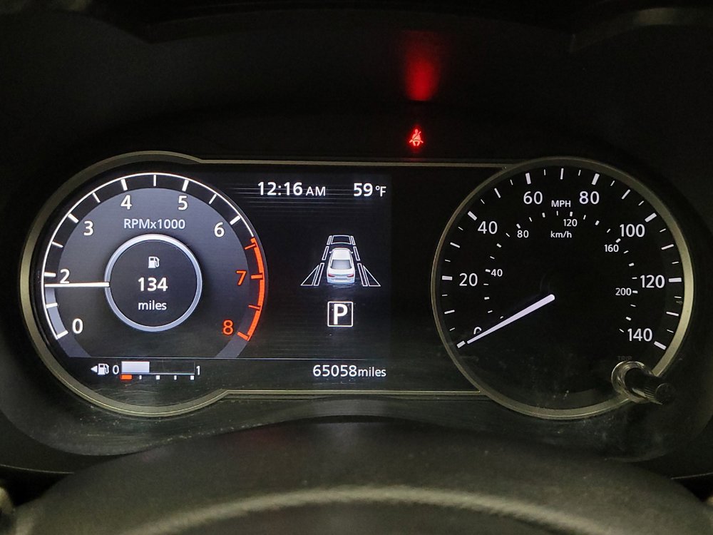 Used 2021 Nissan Versa SV FWD image 23