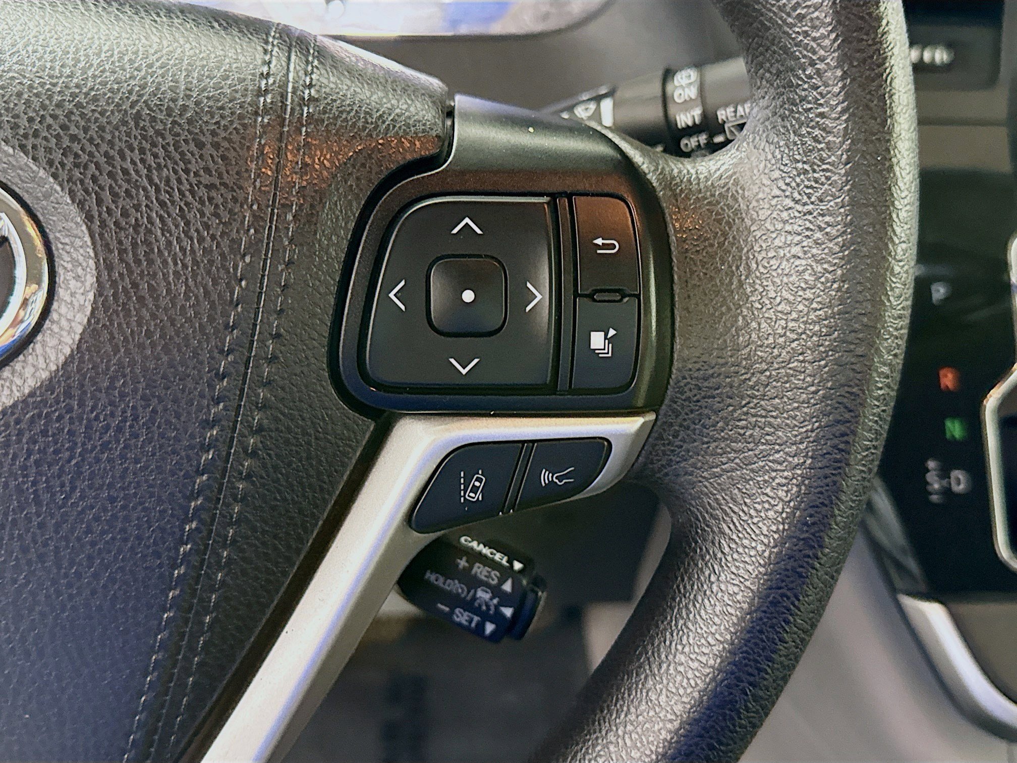 Used 2020 Toyota Sienna LE w/ LE Preferred Package AWD/4WD image 15