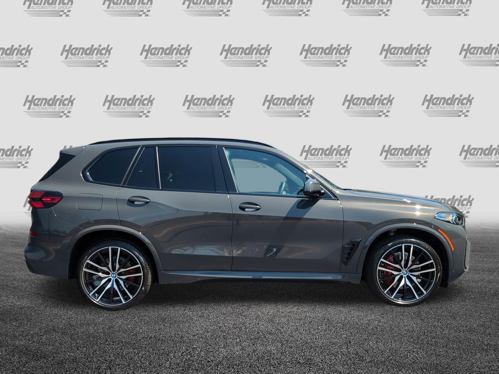 Used 2026 BMW X5 xDrive40i w/ M Sport Package AWD/4WD image 11