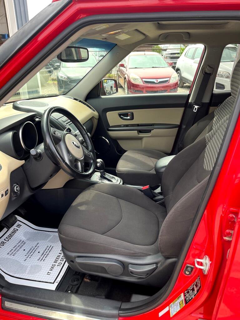 Used 2013 Kia Soul ! image 10
