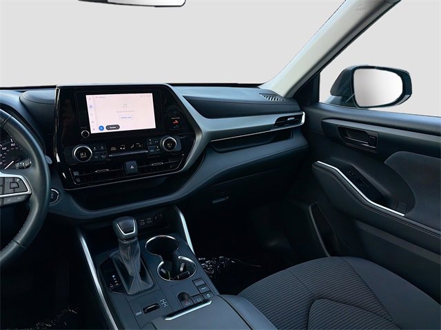 Used 2023 Toyota Highlander L image 22