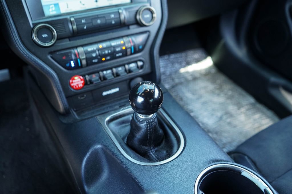 Used 2017 Ford Mustang Shelby GT350 RWD image 11