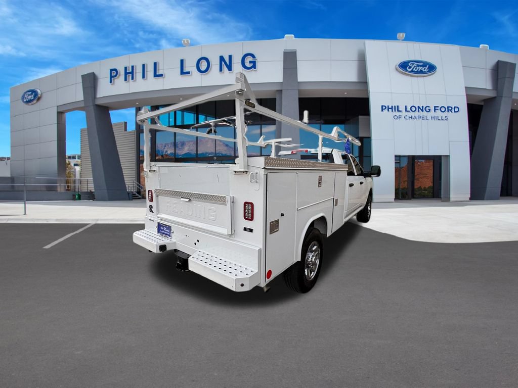 Used 2024 RAM 3500 Tradesman w/ Chrome Appearance Group AWD/4WD image 5