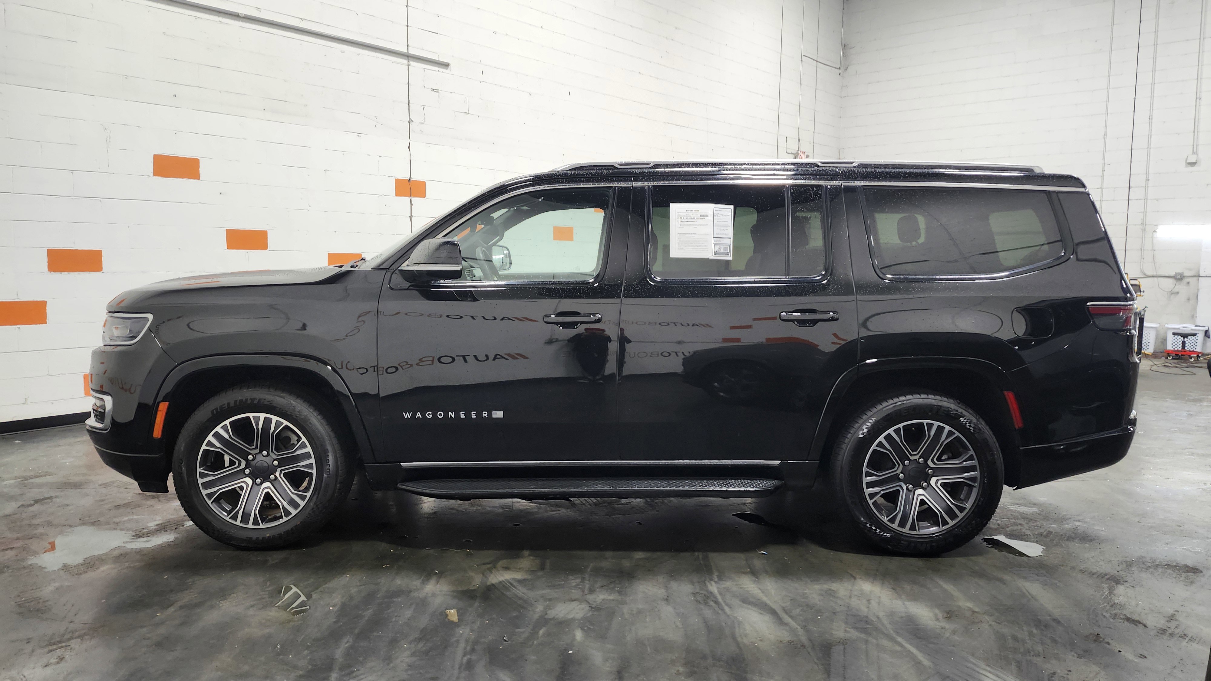 Used 2023 Jeep Wagoneer Series II image 18