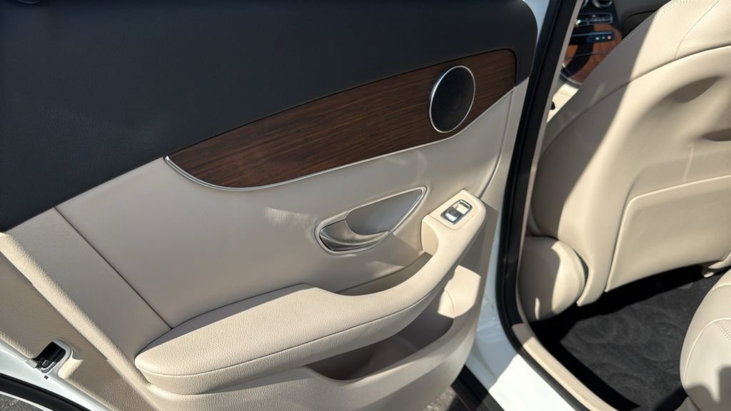 Certified 2022 Mercedes-Benz GLC 300 4MATIC image 23
