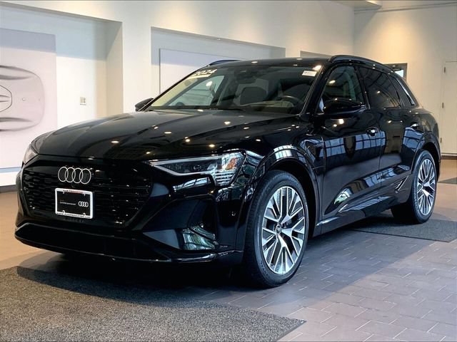 Certified 2024 Audi Q8 e-tron Prestige w/ Prestige Package AWD/4WD image 2