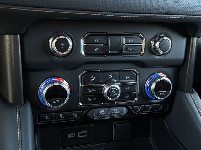 Used 2023 GMC Yukon AT4 w/ AT4 Premium Plus Package image 31