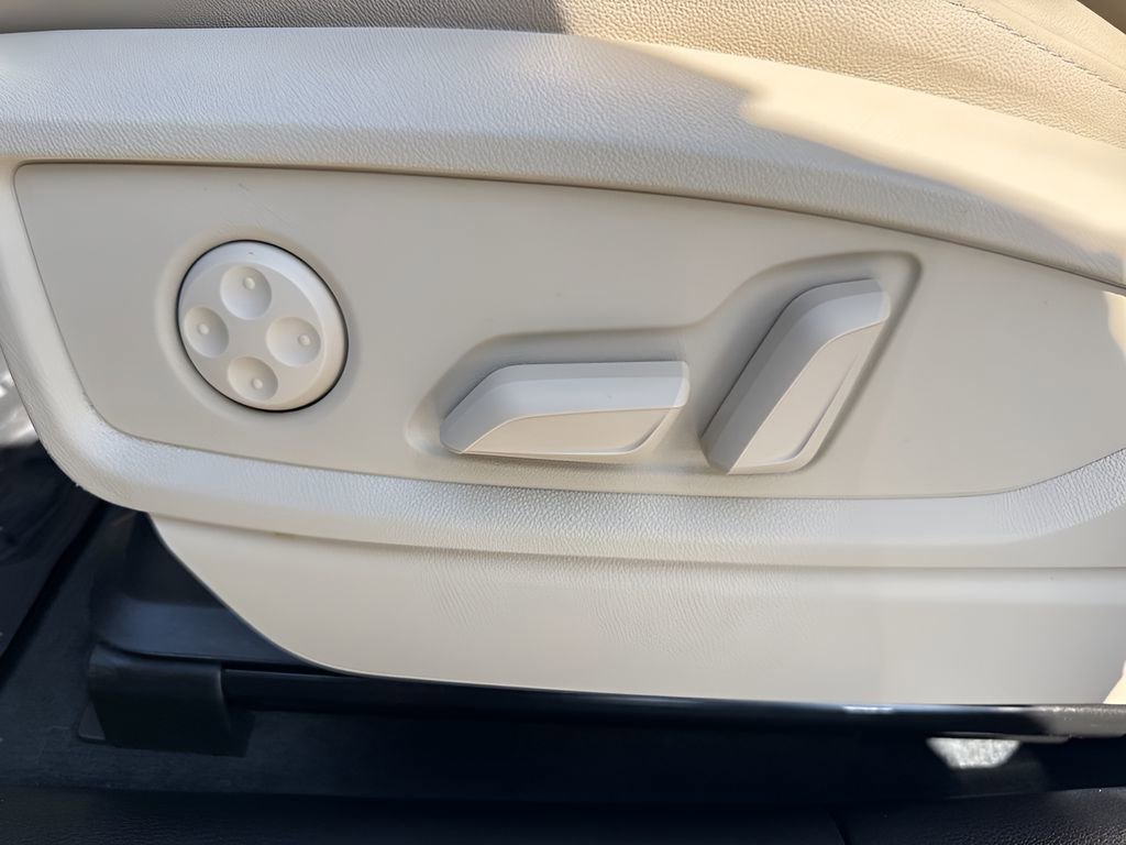 Used 2022 Audi Q5 2.0T Premium Plus w/ Premium Plus Package image 10