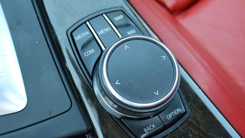 Used 2018 BMW 330i 330i Sedan w/ Premium Package image 13