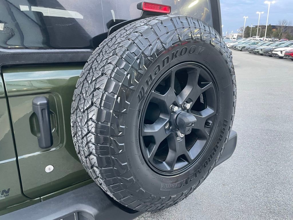 Used 2022 Jeep Wrangler Sport image 28