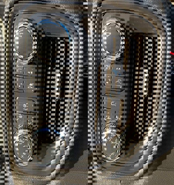 Certified 2024 GMC Sierra 1500 Pro w/ Pro Value Package image 12