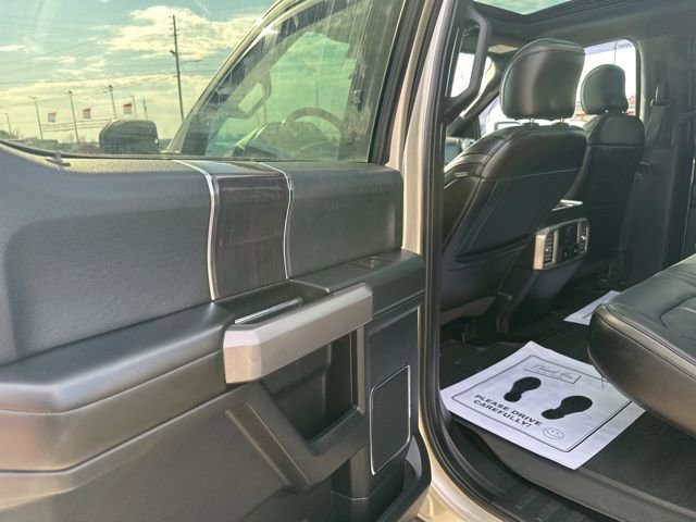 Used 2017 Ford F150 Platinum w/ Equipment Group 701A Luxury image 29