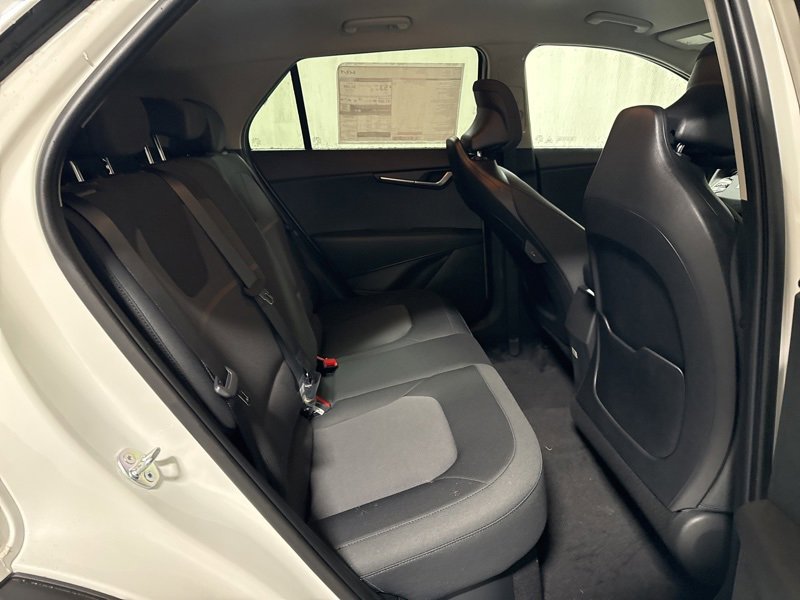 New 2025 Kia Niro LX image 10