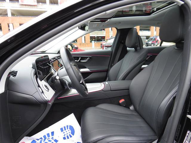 Used 2025 Mercedes-Benz E 350 4MATIC Sedan image 19