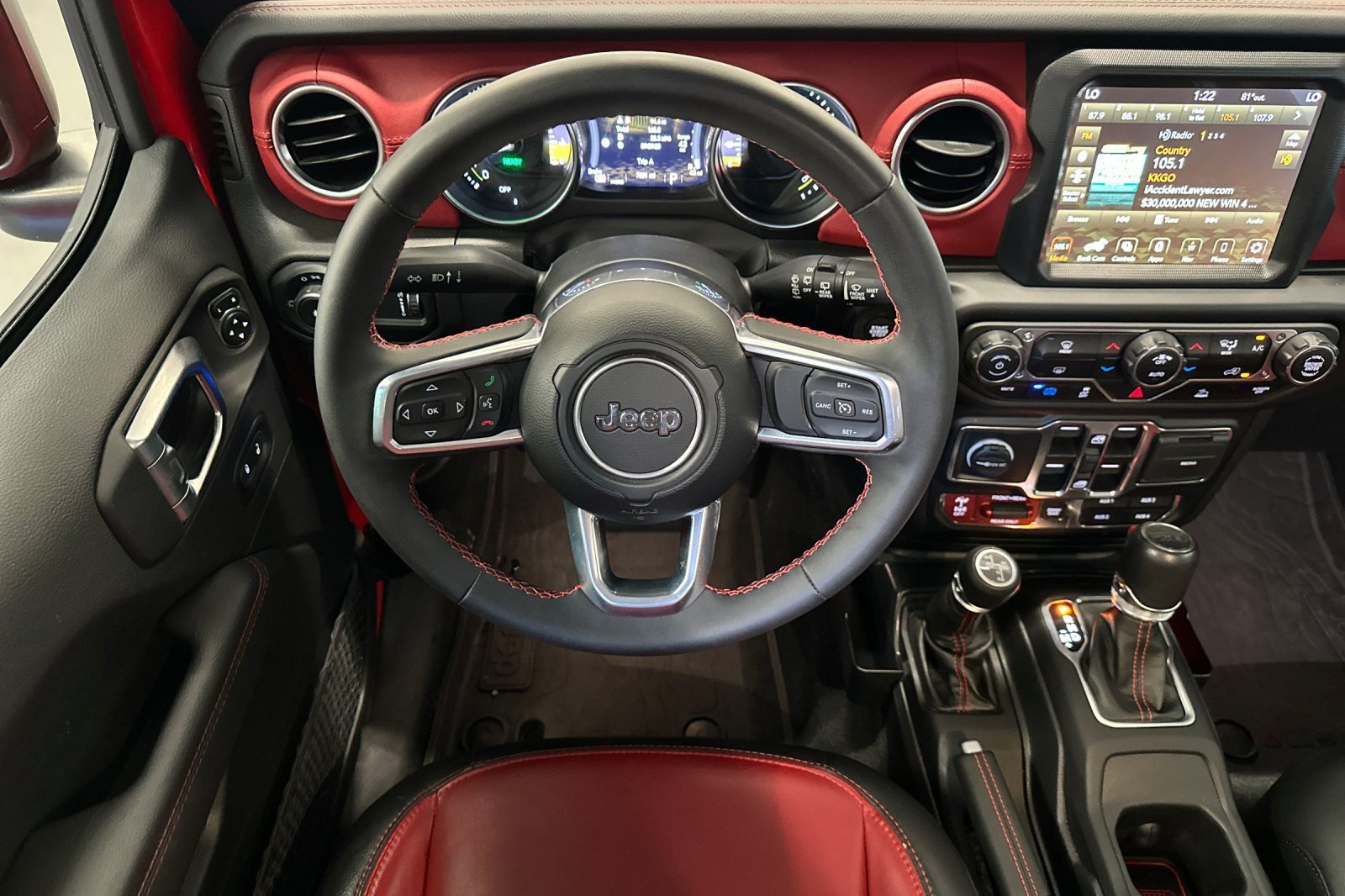 Used 2023 Jeep Wrangler Unlimited Rubicon 4xe AWD/4WD image 31
