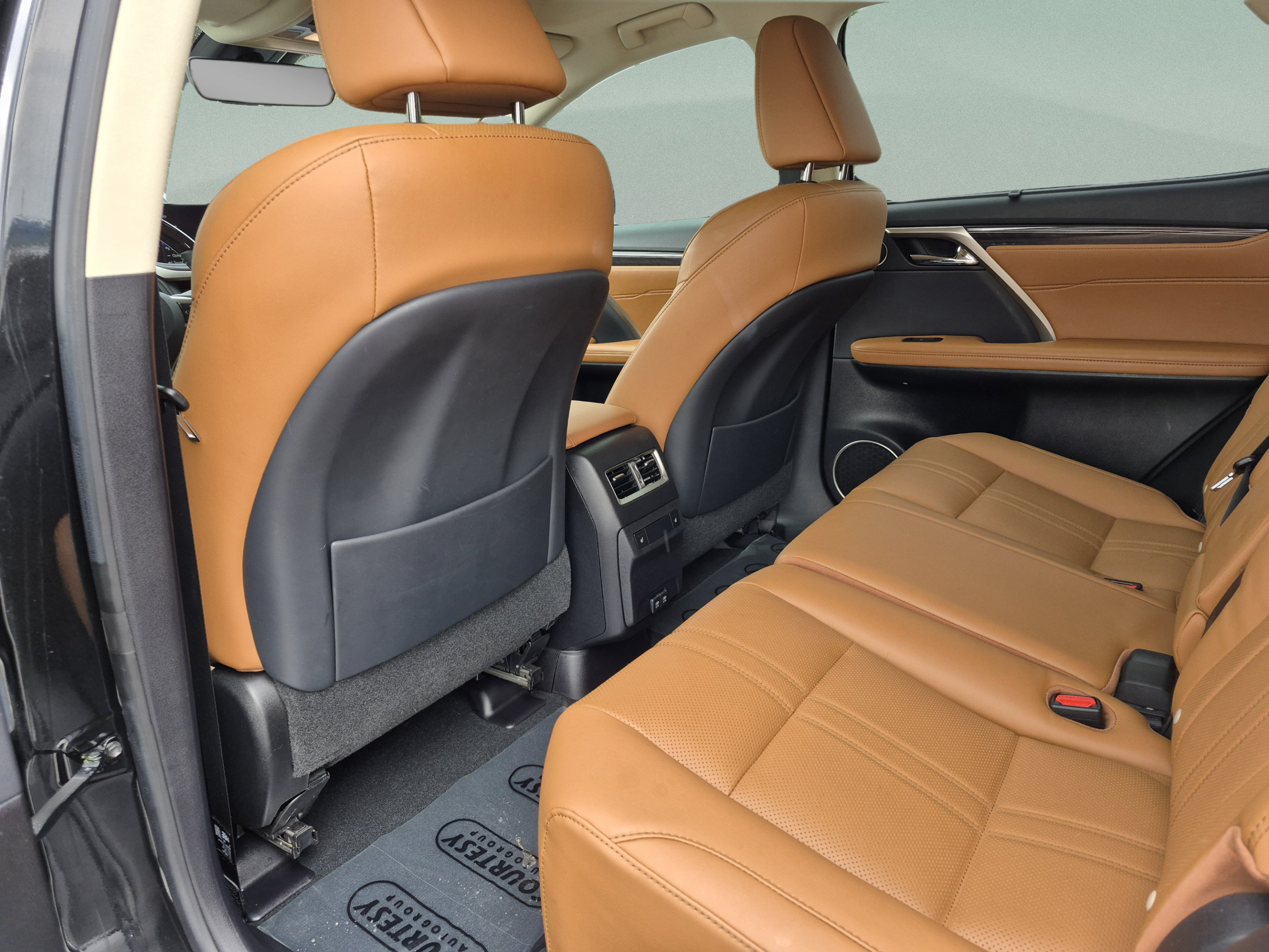 Used 2022 Lexus RX 350 AWD w/ Luxury Package image 18