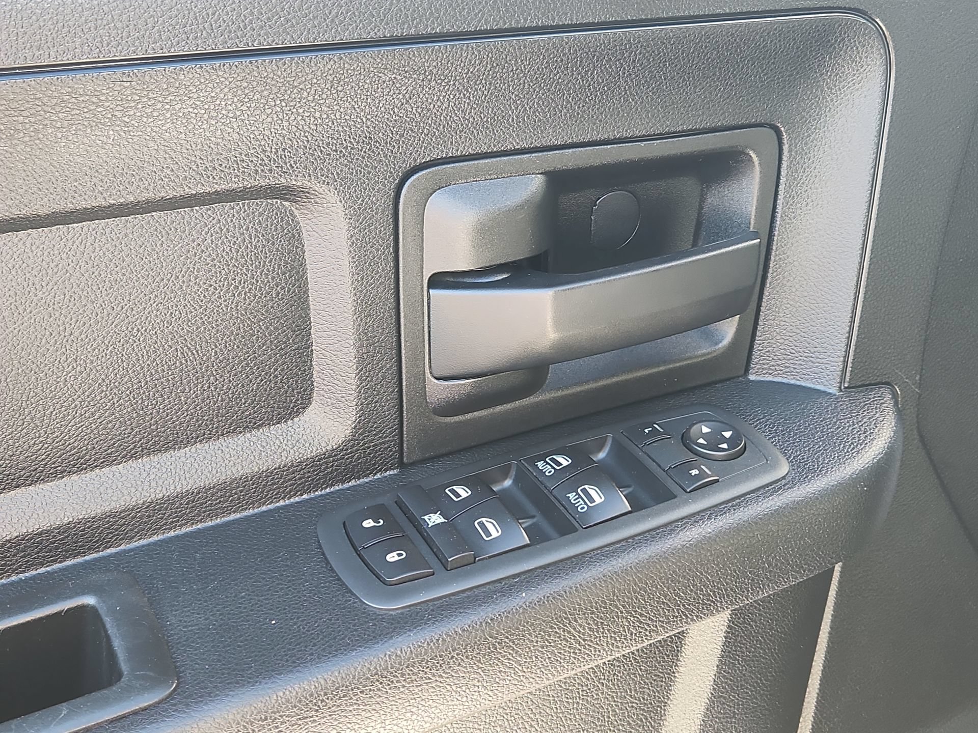 Certified 2019 RAM 1500 Tradesman w/ Popular Equipment Group AWD/4WD image 15