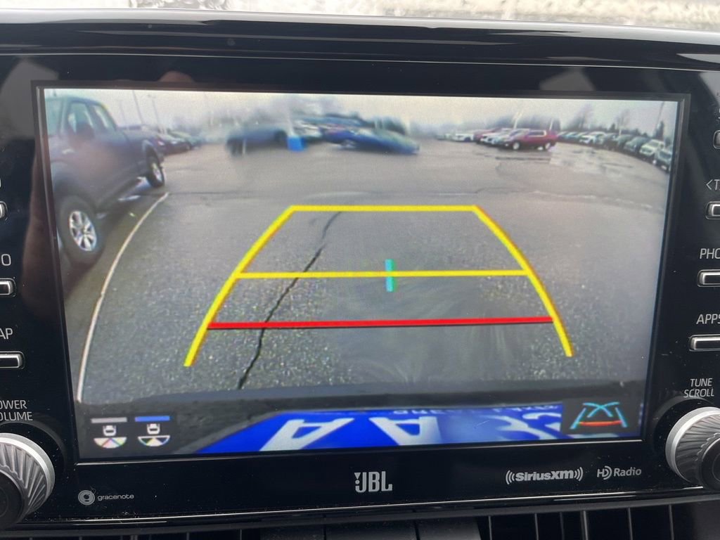 Used 2020 Toyota RAV4 XLE Premium image 17