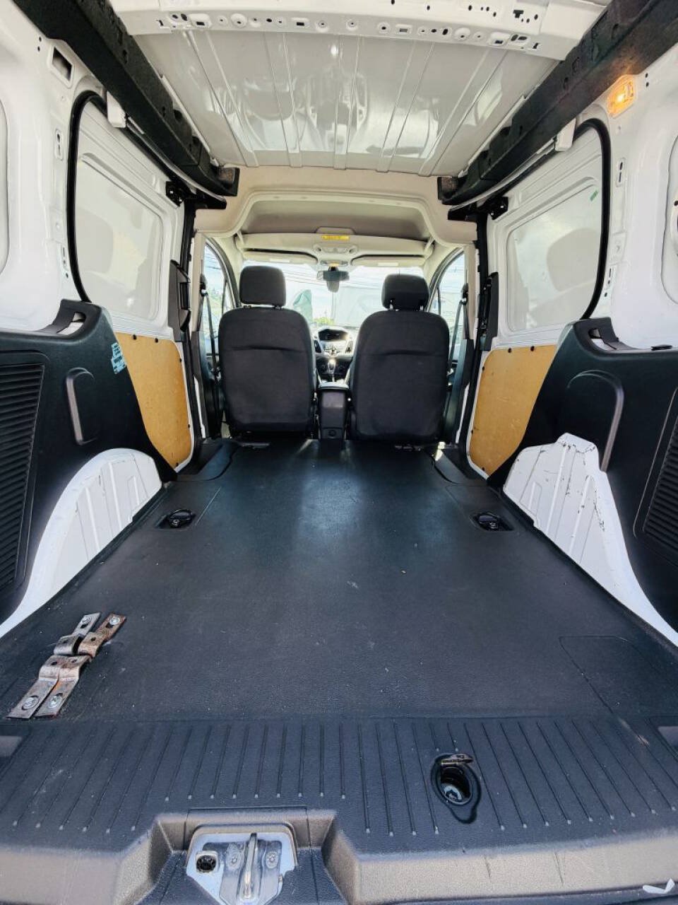 Used 2016 Ford Transit Connect XLT FWD image 15