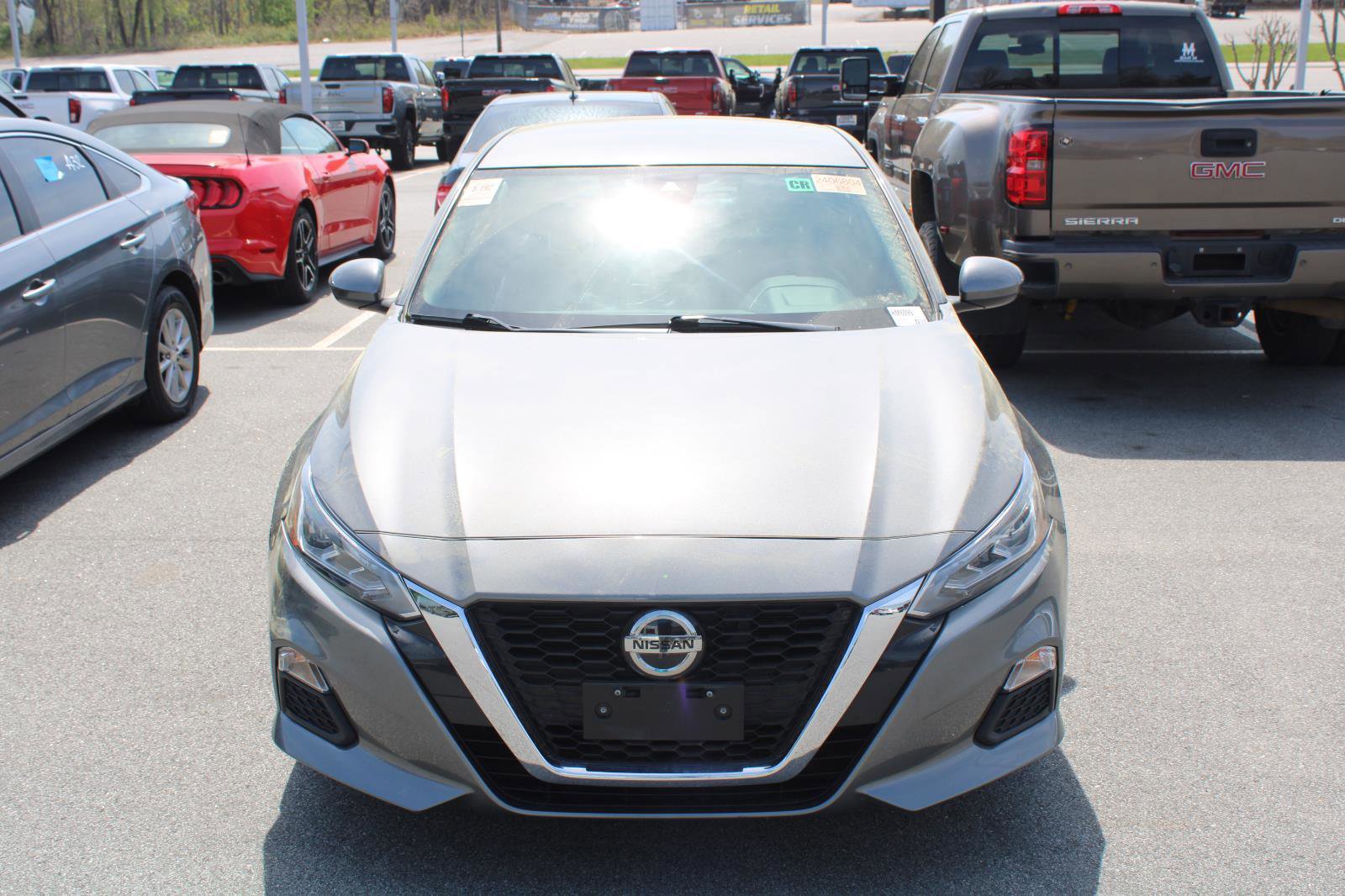 Used 2021 Nissan Altima 2.5 SV image 2