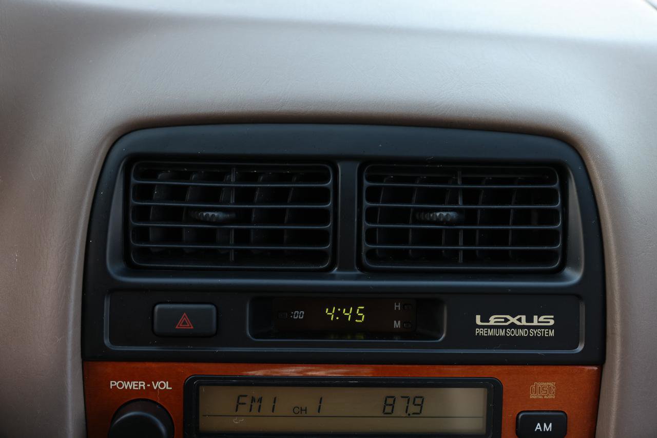 Used 2000 Lexus ES 330 image 29