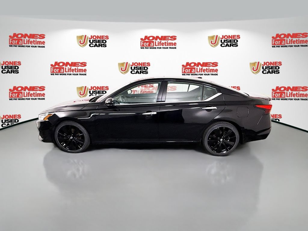 Certified 2019 Nissan Altima 2.0 Platinum FWD image 16