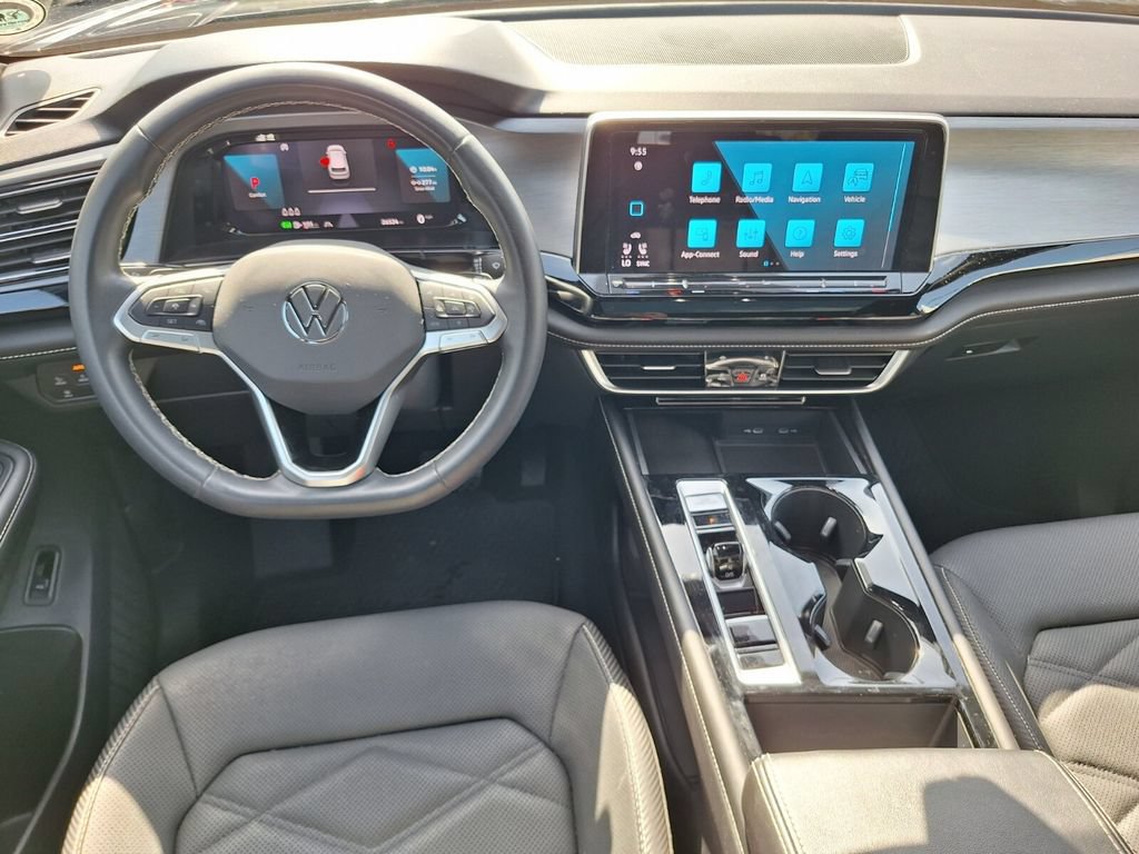 Used 2024 Volkswagen Atlas Cross Sport SE FWD image 11