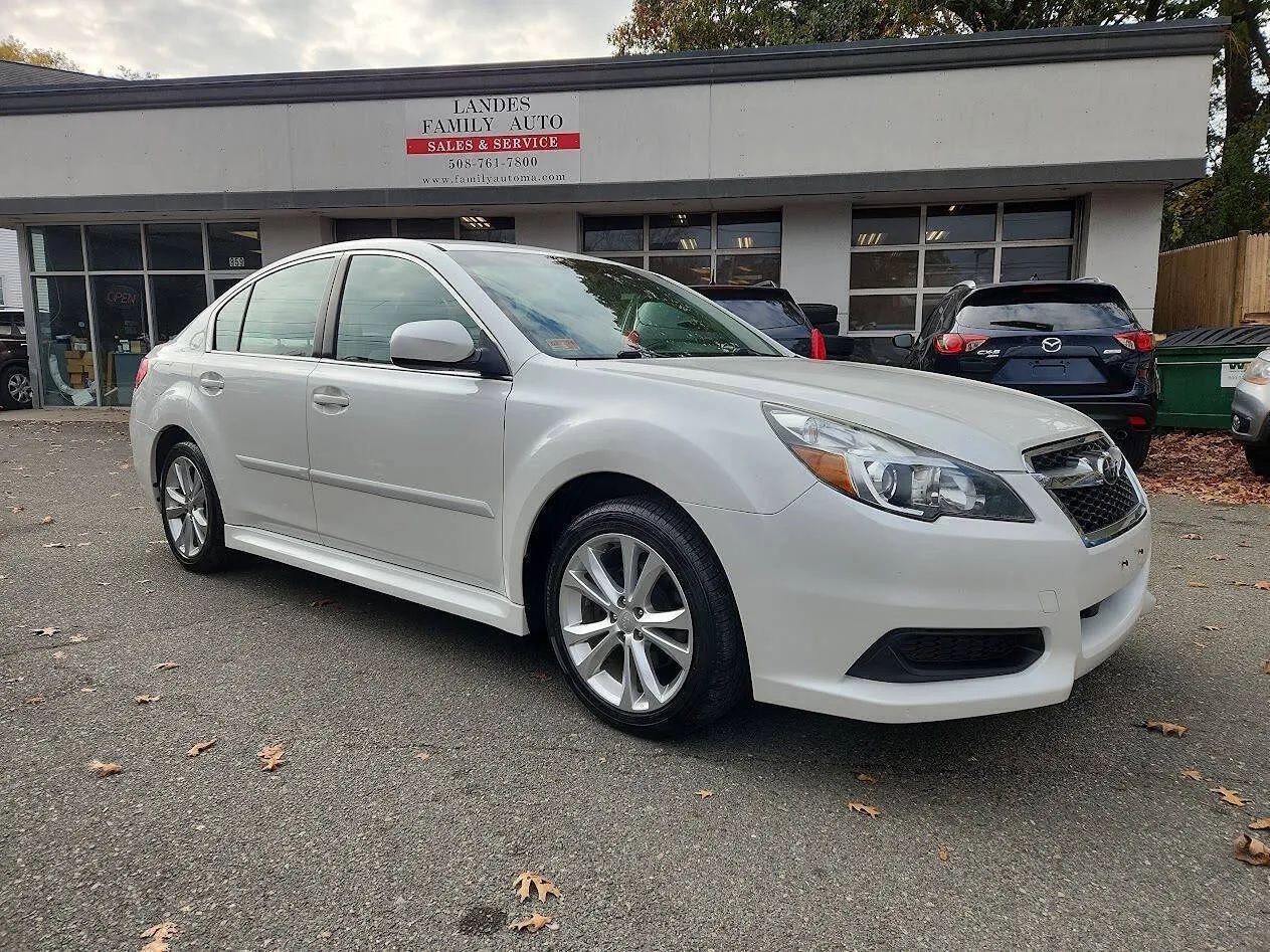Used 2014 Subaru Legacy 2.5i Premium image 9