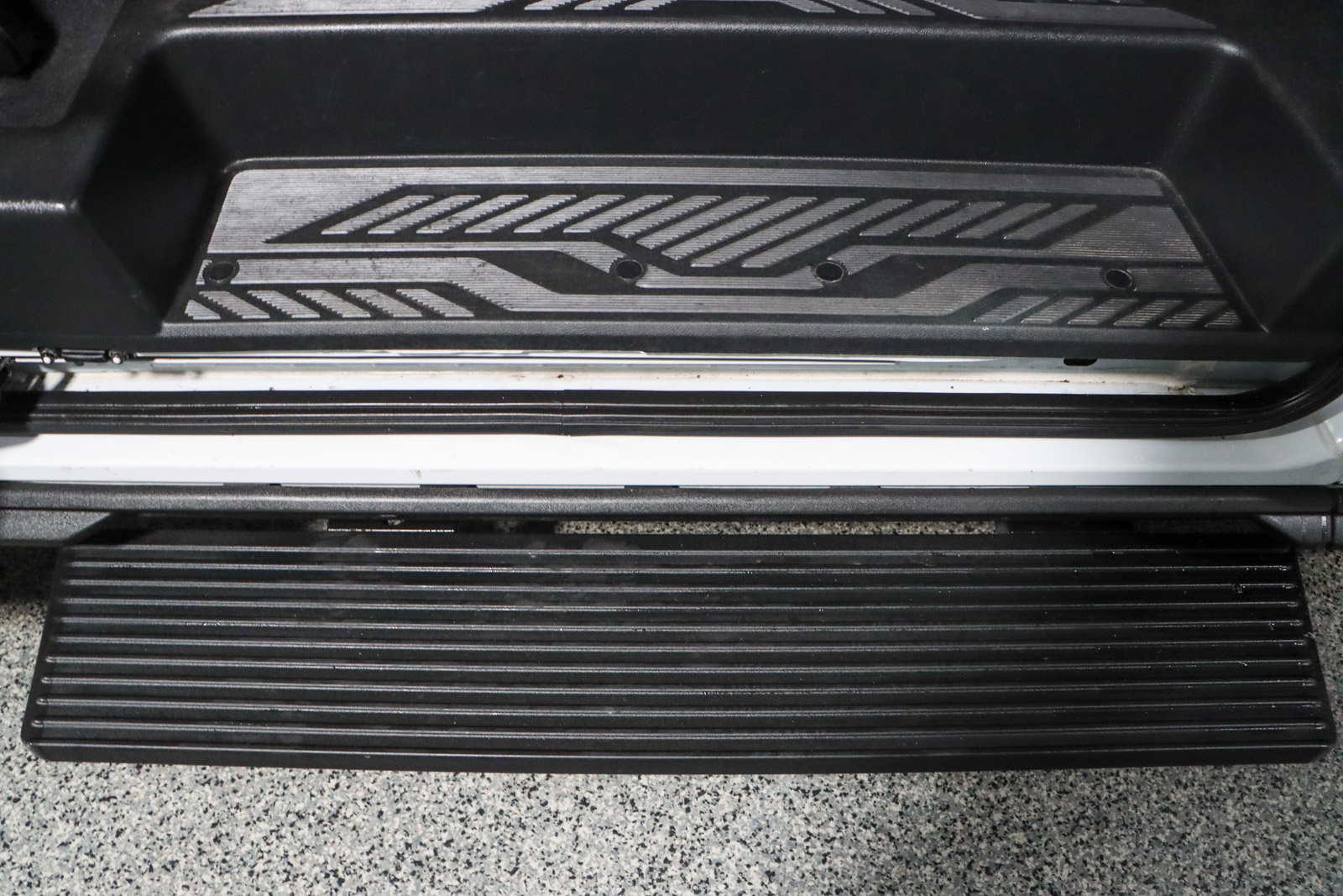 Used 2023 Ford Transit 350 XLT image 12