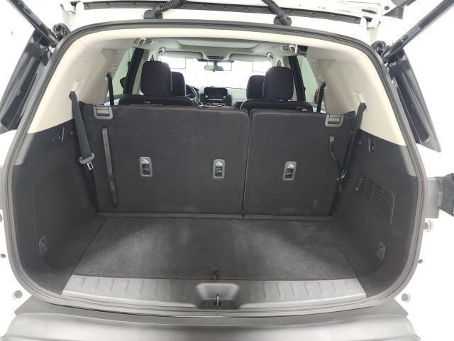 Used 2023 Nissan Pathfinder SV w/ SV Premium Package image 38