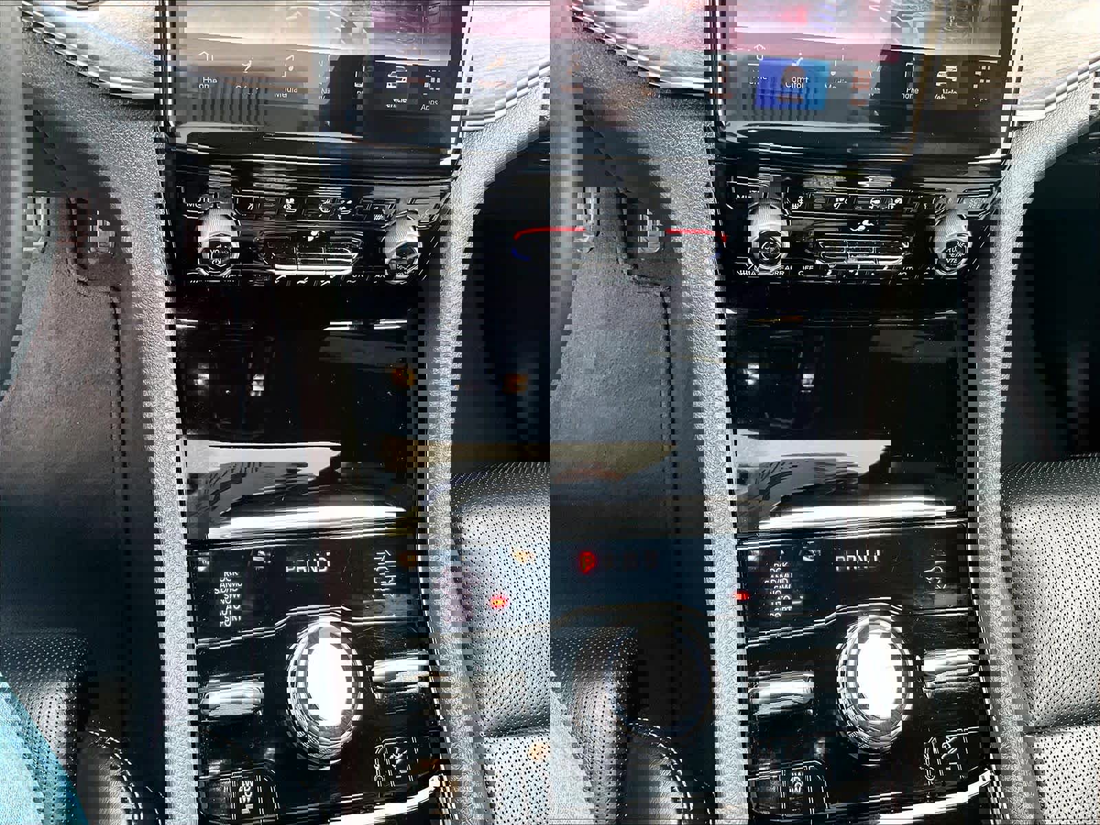 Used 2022 Jeep Grand Cherokee Overland w/ Adv Protech Group III AWD/4WD image 27