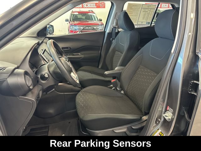 Used 2022 Nissan Kicks S FWD image 4